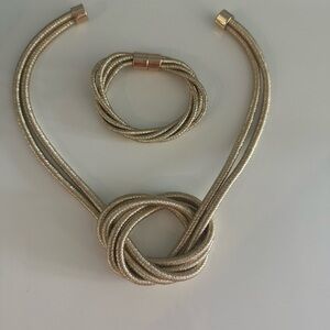 Elegant Gold Knot Necklace and Bracelet Set